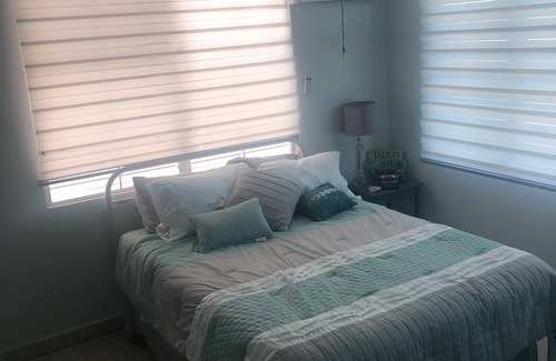 Maleza Baja Bed & Breakfast | Budget-Friendly Retreat at Casa Colorida Awaits You