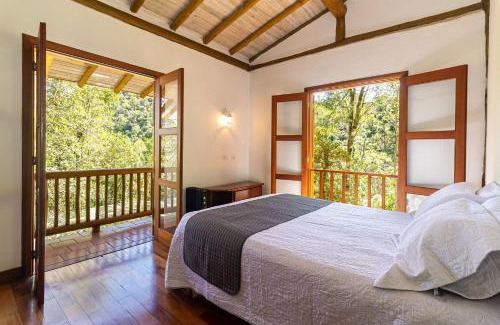 Campos do Jordao House | Explore Nature and Gourmet Delights in Campos do Jordão
