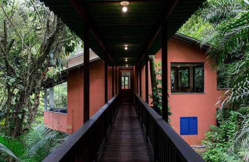 Cidade Jardim Tom House | Elegant Casa with Ocean View at Praia de Iporanga, Guarujá