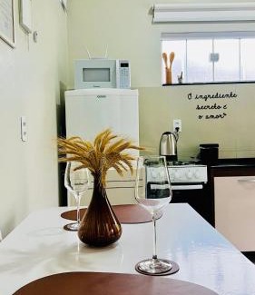 Governador Celso Ramos House | Pet-Friendly Casa com Banheira with Inviting Hot Tub
