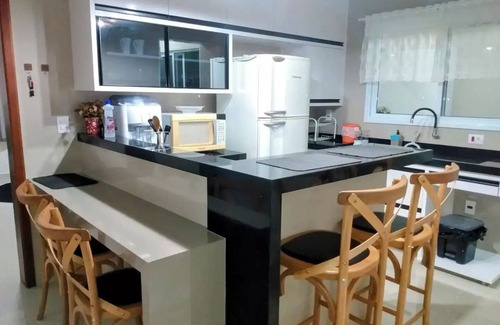 Interior de Sao Paulo House | Unforgettable Getaway: Casa Completa Near Betel with Spa