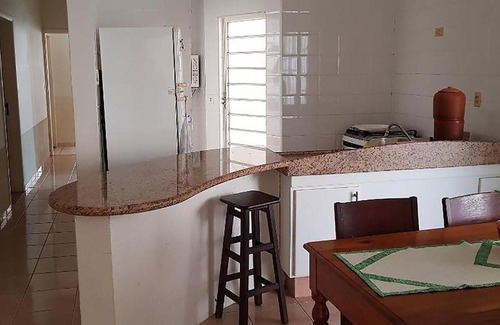 Centro House | Pet-Friendly Casa with Grill in Caraguatatuba Center