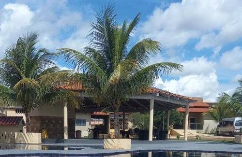 Caldas Novas House | Inviting Casa with Private Grill and Heated Pools Await