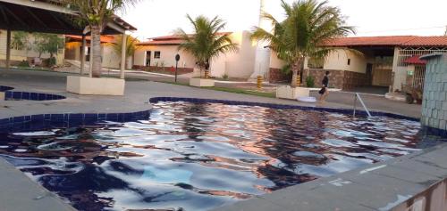 Caldas Novas House | Inviting Casa with Private Grill and Heated Pools Await