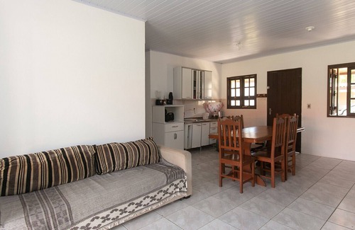 Cidreira House | Cozy Getaway with Grill Near Cidreira Beach, RS
