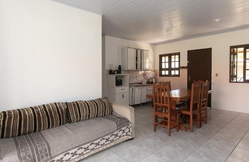 Cidreira House | Pet-Friendly Casa near Cidreira Beach for Family Getaways
