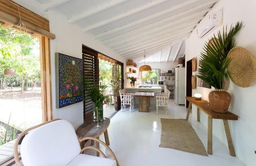 Curuipe House | Relax at Casa com Deck near Praia do Espelho, 4-Star Comfort