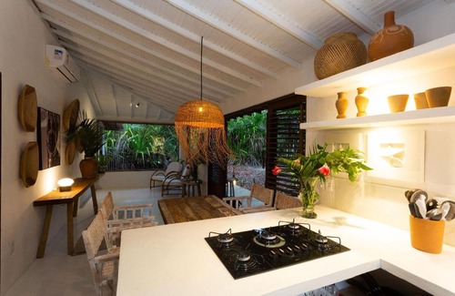 Curuipe House | Relax at Casa com Deck near Praia do Espelho, 4-Star Comfort