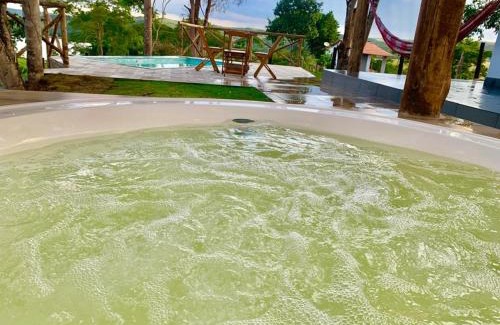 Alexania House | Relax at Casa com Jacuzzi in Beautiful Corumbá