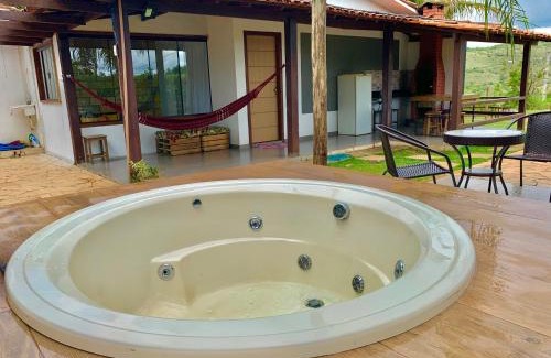 Capitolio House | Relaxing Getaway at Casa com Jacuzzi em Capitólio
