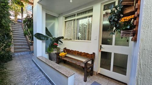 Fenavinho House | Prime Location Stay in Bento Gonçalves - Guest Rated 9.9
