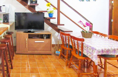 Massaguacu House | Relaxing Getaway Near Massaguaçu Beach with Great Amenities