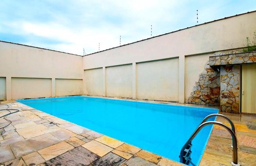 Jardim Imperador House | Relaxing Retreat: Casa Near Peruibe Beach with Pool & Pets