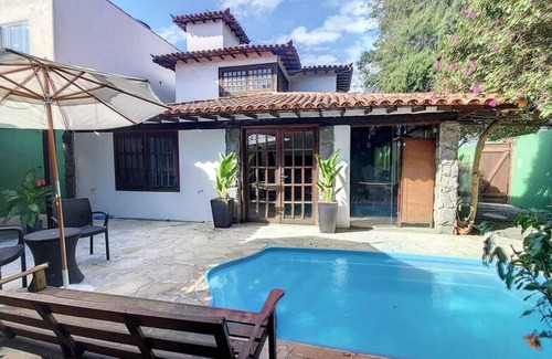 Regiao dos Lagos House | Central Retreat with Pool and 5 Bedrooms Near Beautiful Beaches
