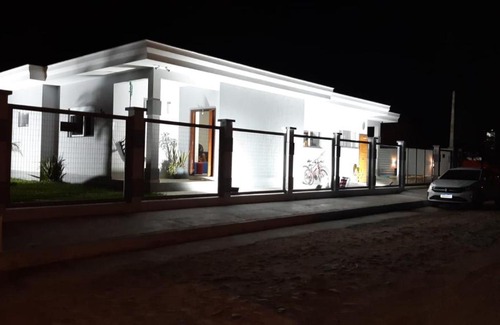 Balneario Gaivota House | Ideal Stay: Casa com piscina perto do mar e wi-fi