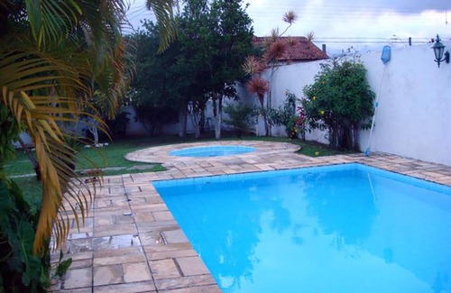 Balneario Florida House | Relaxing Retreat: Casa com piscina near Peruíbe Beach