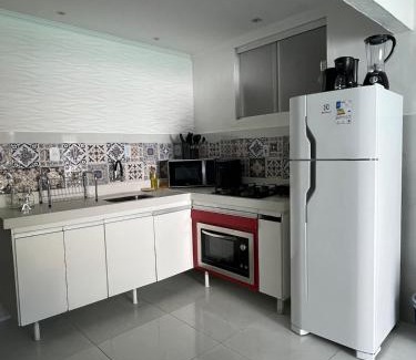 Ossos Apartment | Casa com piscina a 70 metros do mar