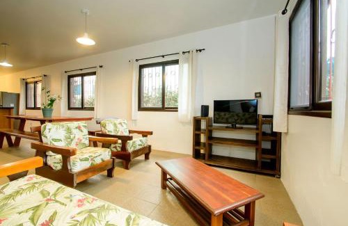Santinho House | Casa com piscina a 500m da praia AM7276
