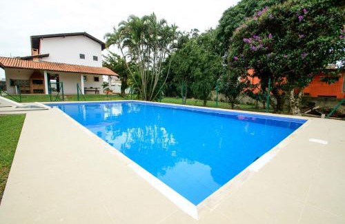 Santinho House | Casa com piscina a 500m da praia AM7276