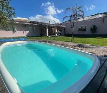 Capivari House | Pet-Friendly Retreat with Pool - Rated 10/10 by Guests