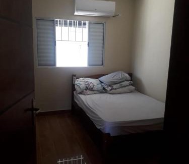 Itanhaem House | Relax at Casa com Piscina: Family-Friendly with Pool