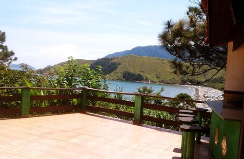 Praia de Barequecaba House | Relaxing Casa with Pool, Garden & Ocean Views Await