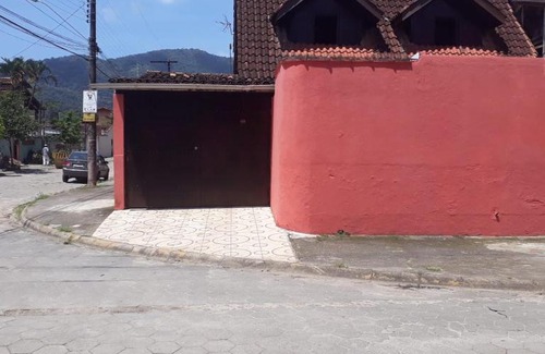 Jardim Carolina House | Family-Friendly Casa com Piscina with Kitchen Amenities