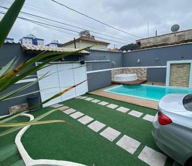 Canto do Forte House | Pet-Friendly Casa com Piscina in Canto do Forte