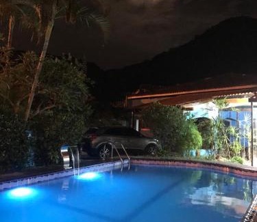 Canto do Forte House | Relax at Casa com Piscina Canto do Forte - Praia Grande