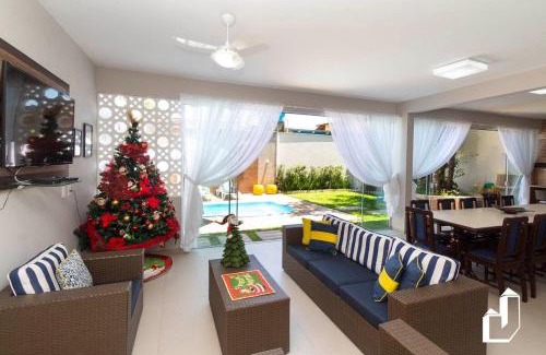 Canto Grande House | Family-Friendly Casa with Pool and 8 Bedrooms for Fun Getaways