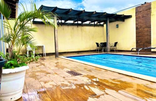 Setor Lagoa Quente House | Relaxing Getaway with Pool and Suites near Parque Lagoa Quente