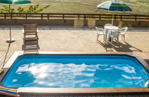 Garopaba House | Inviting Oasis with Pool and Lake View - Guest Rated 9.9