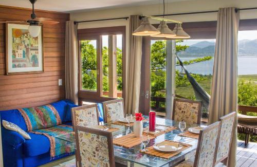 Garopaba House | Inviting Oasis with Pool and Lake View - Guest Rated 9.9