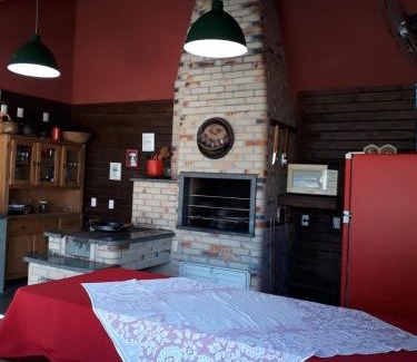 Ingleses Norte House | Relax at Casa com piscina ingleses with Pool and Pet Amenities
