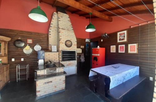 Ingleses Norte House | Relax at Casa com piscina ingleses with Pool and Pet Amenities