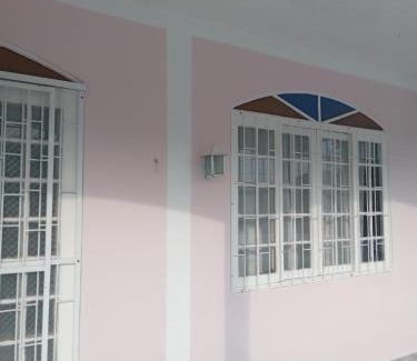 Ingleses Centro House | Family-Friendly Casa com Piscina in Ingleses - Ideal Retreat
