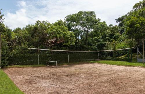 Campeche Leste Villa | Relax at Casa com Piscina: Steps from Campeche Beach