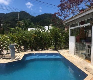 Horto House | Relaxing Retreat with Pool in Ubatuba – 4-Star Stay