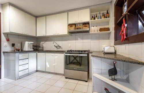 Mangaratiba House | Casa com praia particular em Mangaratiba - Mangaratiba