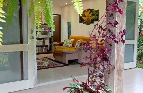 Paraty Apartment | Pet-Friendly Casa with Backyard and BBQ Facilities