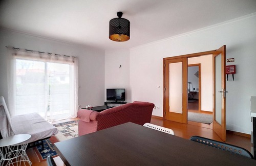 Fragoso Apartment | Discover Casa com Raízes: A Soulful Retreat Awaits