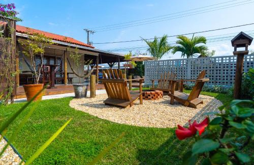Barra Velha House | Inviting Casa com Varanda Incrível with Pool & Ocean View