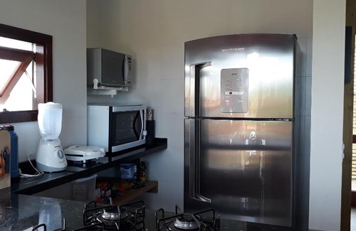Ibiraquera House | Cozy Casa com Vista da Lagoa with Private Beach Access