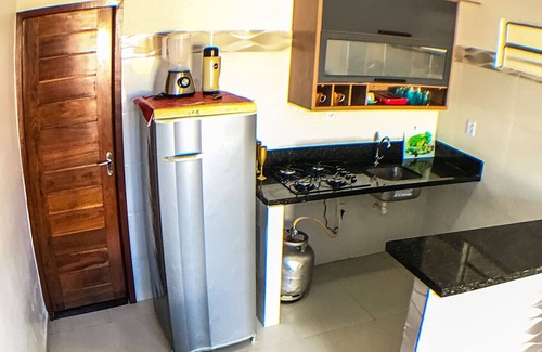 Castelo da Torre House | Cozy Casa with Wi-Fi and Pool in Camaçari for Your Stay