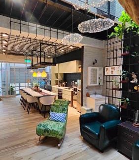 Anping House | Experience CASA CoMoDo: Family-Friendly Comfort Awaits