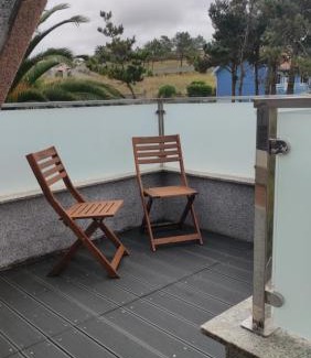 Malpica de Bergantinos Apartment | Pet-Friendly Casa Completa with Ocean View in Malpica