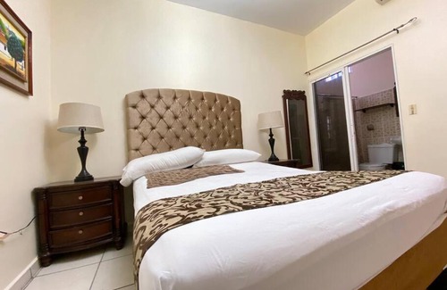 Comayagua House | Pet-Friendly Casa con Piscina in Comayagua - Rated 10/10