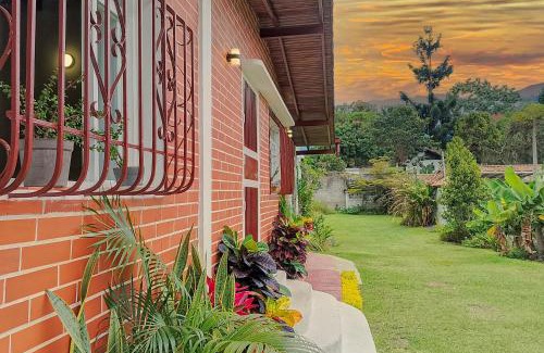 Ejido House | Ideal Home Away from Home in Mérida - 4 Star, Pet Friendly
