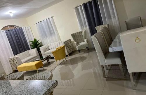 Azua Villa | Welcoming Casa Completa: Ideal for Families and Pets