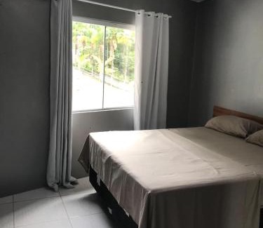 Tabuleiro dos Oliveiras House | Relaxing Beach House with Ocean View and Pet-Friendly Amenities